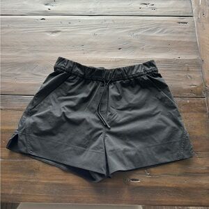 Lulu lemon shorts